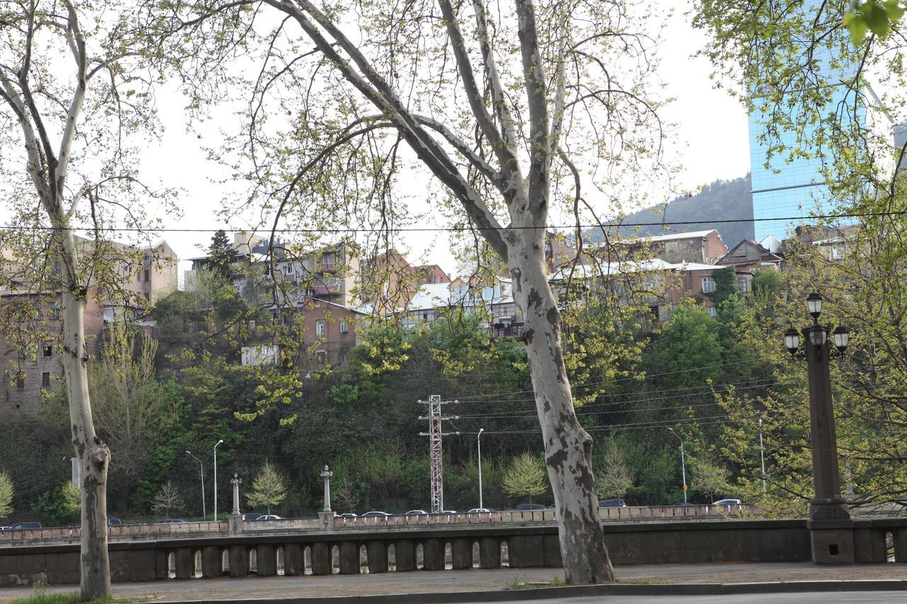 Apartment At Stalin House Tbilisi Esterno foto