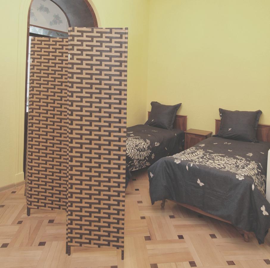Apartment At Stalin House Tbilisi Esterno foto