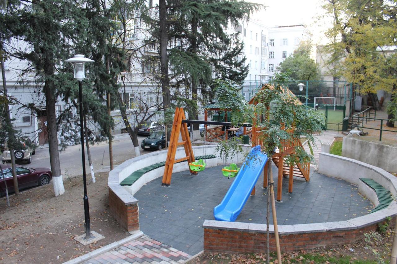 Apartment At Stalin House Tbilisi Esterno foto